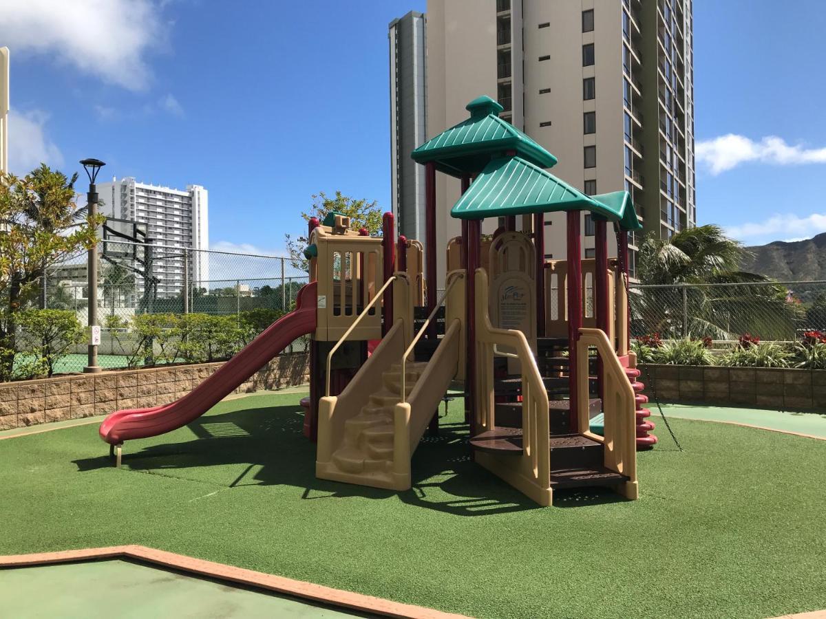 Beautiful 1Br, Steps To Waikiki Beach And Parking Χονολουλού Εξωτερικό φωτογραφία
