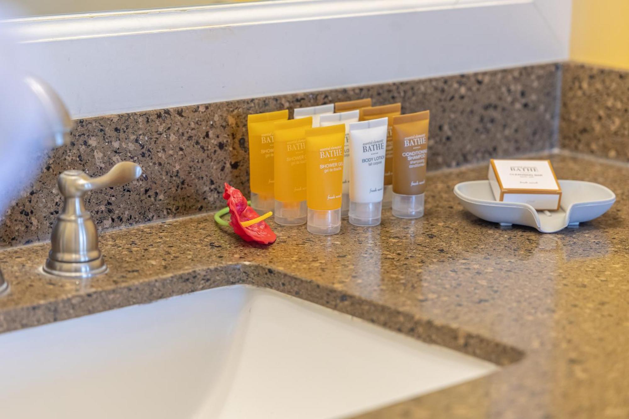 Beautiful 1Br, Steps To Waikiki Beach And Parking Χονολουλού Εξωτερικό φωτογραφία