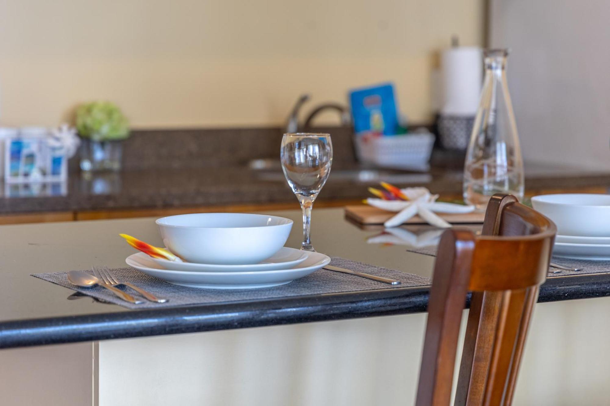 Beautiful 1Br, Steps To Waikiki Beach And Parking Χονολουλού Εξωτερικό φωτογραφία